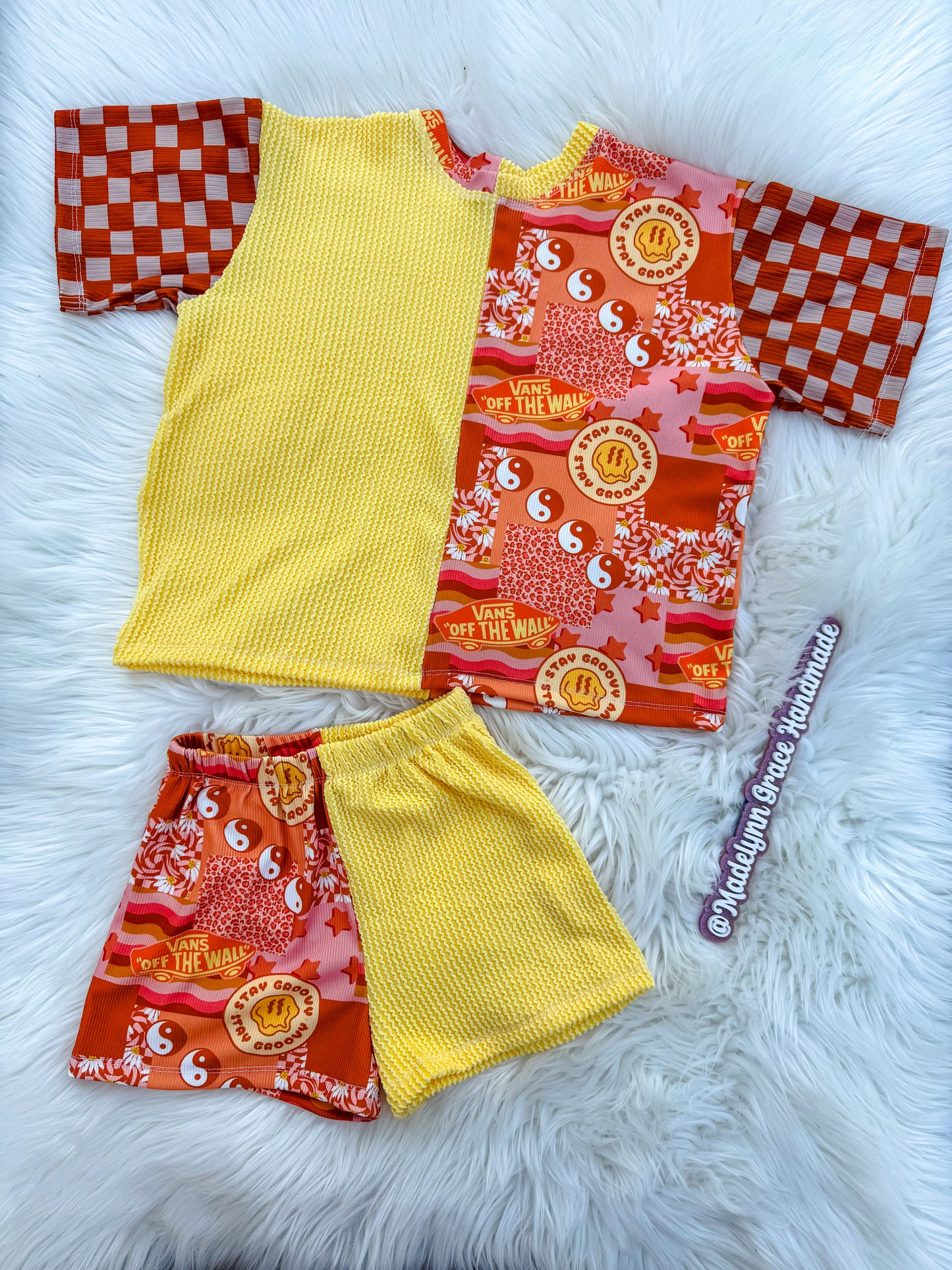 Off the Wall Bright Split Comfy Set 12/18 M + 5T