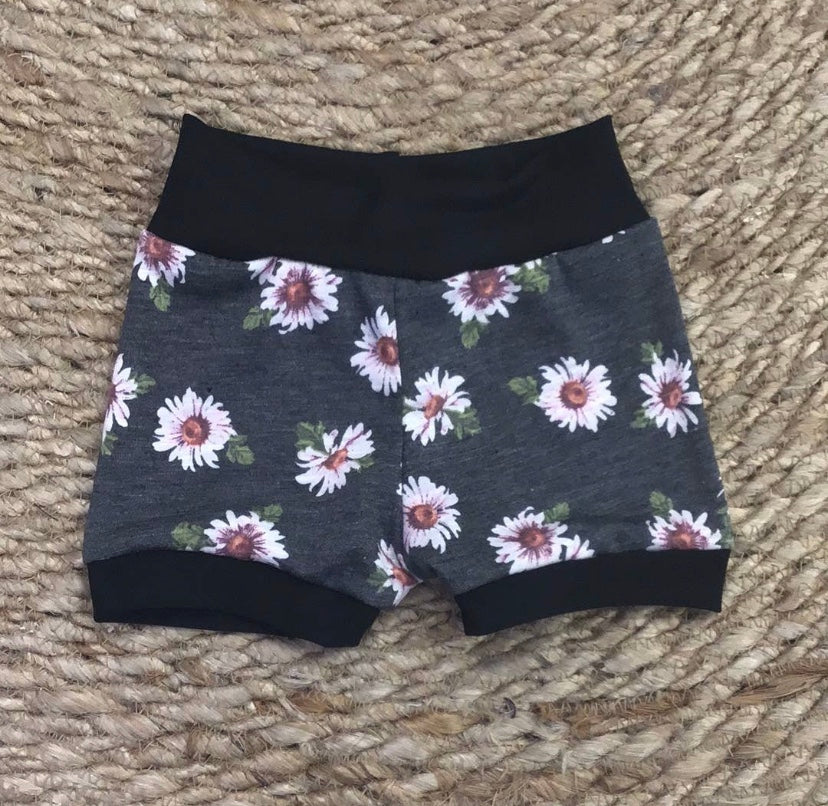 RTS - 0/3m Heather Daisy Shorties